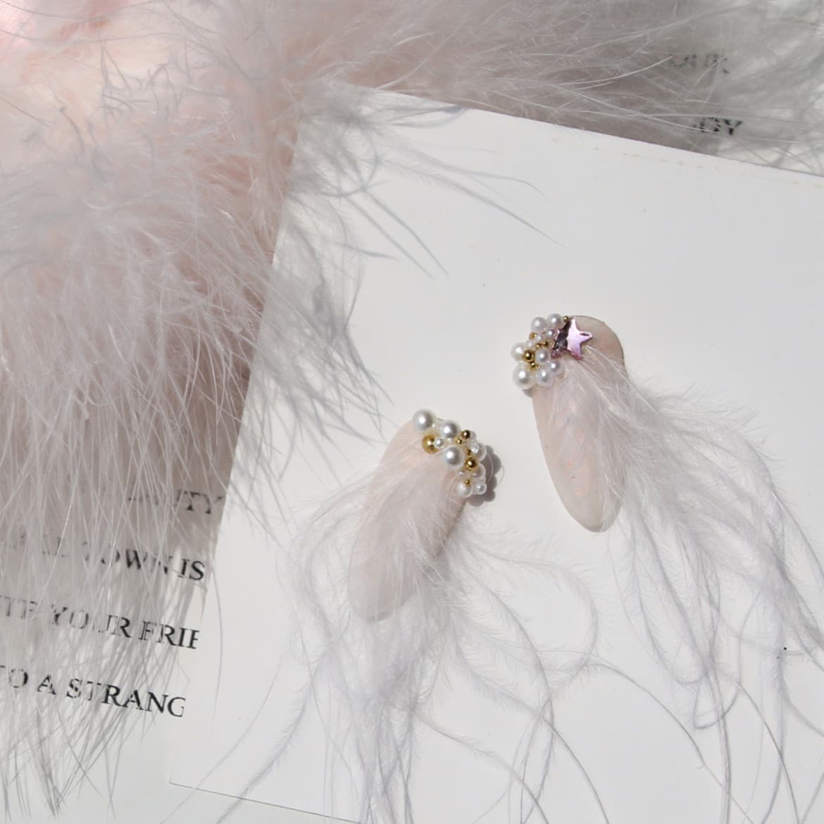 Fashionable Light Luxury Super Fairy Nail Art Feather Style Ostrich Feather Sweet Atmosphere Nails 3D Relief Feather High-end Feel