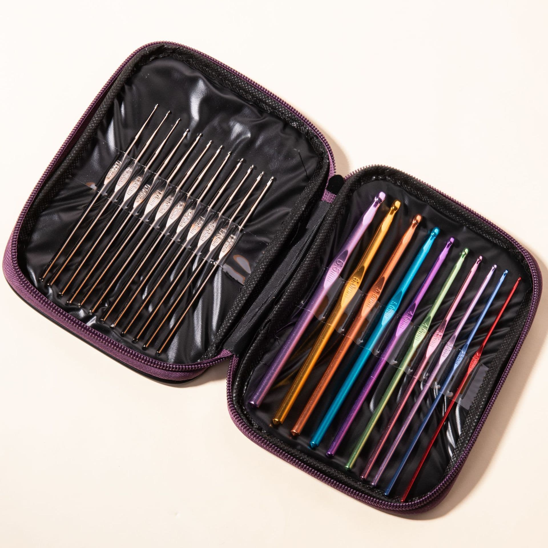 Crochet Knitting Tools Set - 22 Colorful Crochet Hooks + Silver Metal Case, Beginner Crochet Needle Kit