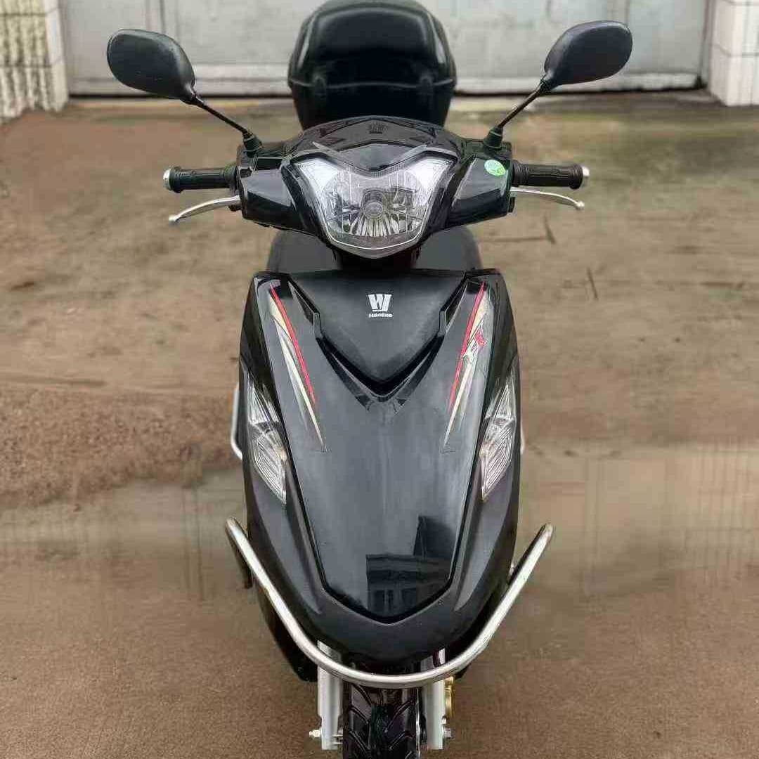 Haojue VF100 Premium Scooter Gloss Black Body 100cc Displacement Fuel Powered Scooter Motorcycle