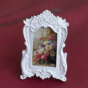 White Resin Photo Frame Set for Photography Props, Jewelry and Accessory Background Props, Small Photo Frame