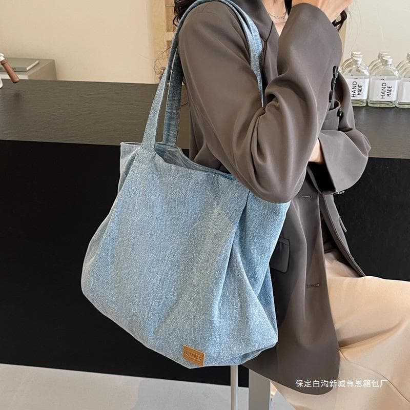 New Denim Large Capacity Tote Bag for Women, Short Trip Travel Backpack, Commuter Underarm Shoulder Bag