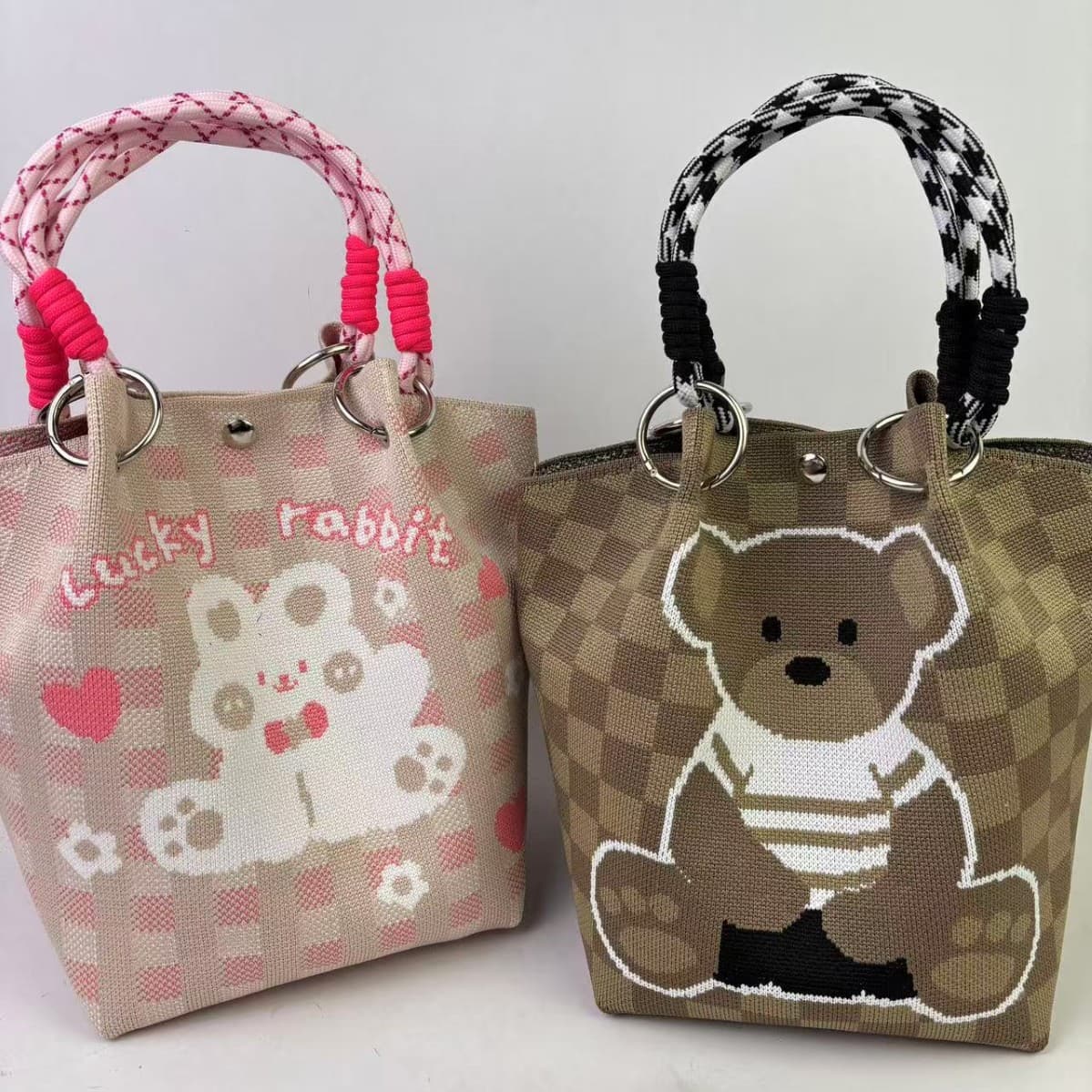 New Korean style bucket bag with stylish and cute design, featuring a white pagoda design, high-end feel, large capacity, magnetic button closure.