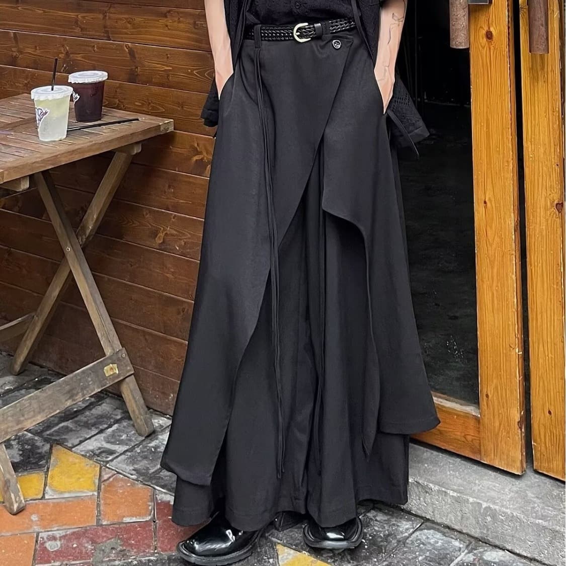 Niche design high waist slimming loose wide leg culottes unisex trousers for men and women black cool Yamamoto style culottes