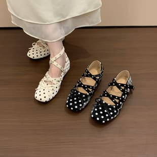 Square Toe Mary Jane Shoes Women 2026 Summer New Style One-Strap Retro Polka Dot Bow Inner Heightening Rivet Flats