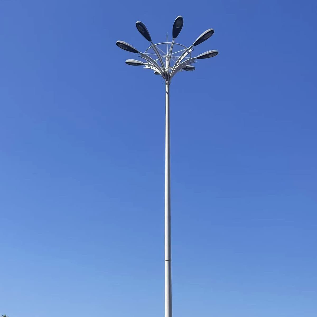 Factory direct high mast light, 18m square/court specific lifting high mast light, lamp pole, street light pole