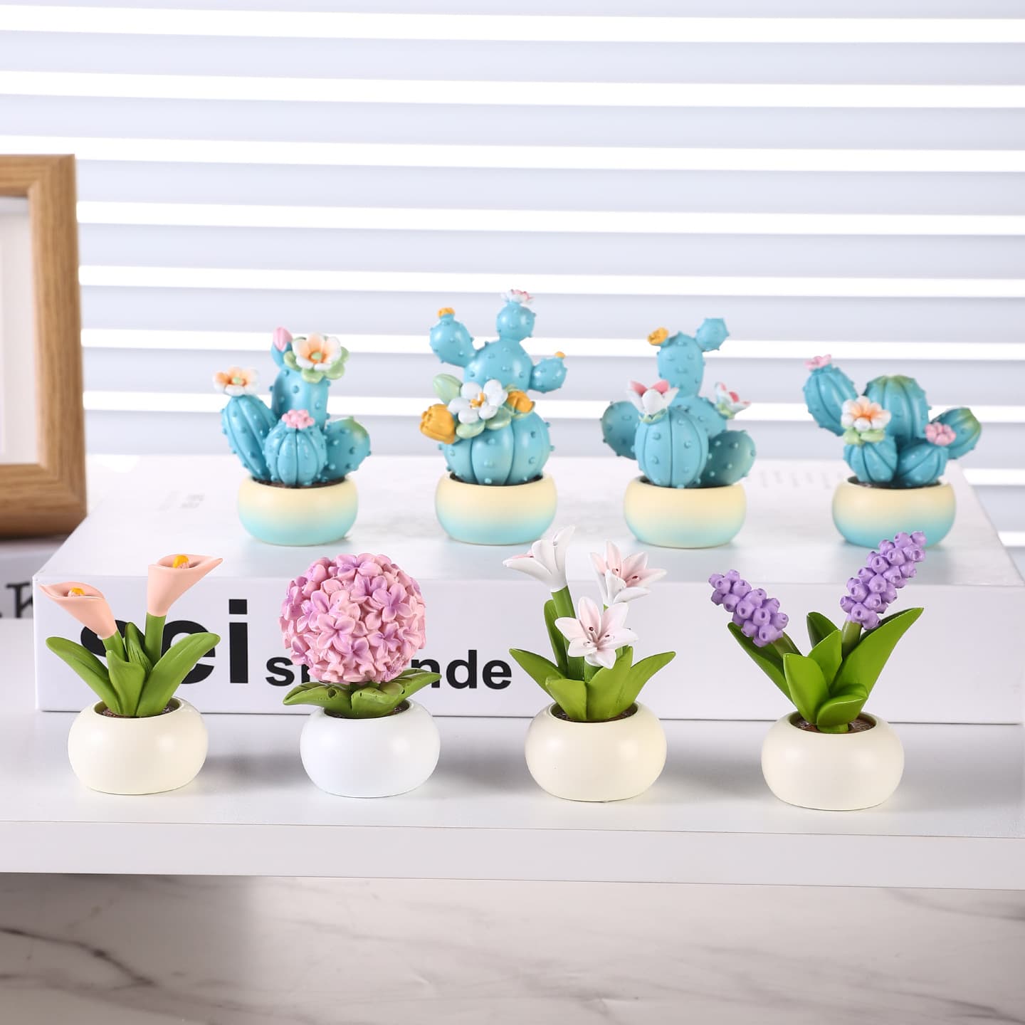 Mini simulated resin flowerpot ornaments, office bedroom decoration crafts, niche birthday gift accessories