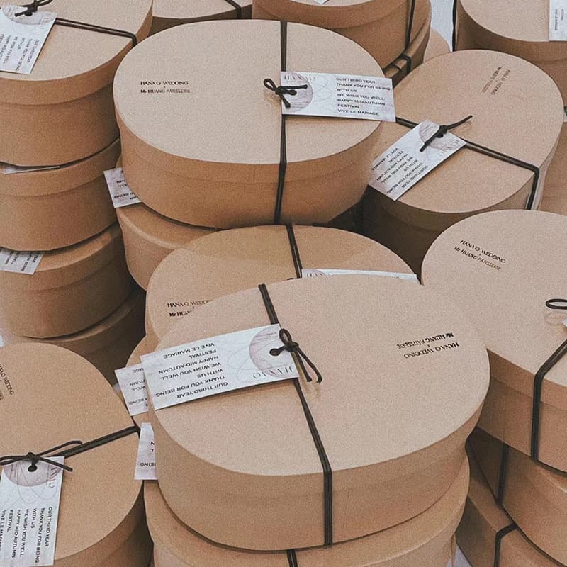 Kraft paper box Teacher's Day gift box baking packaging candy cake box mooncake packaging box Mid-Autumn Festival gift box