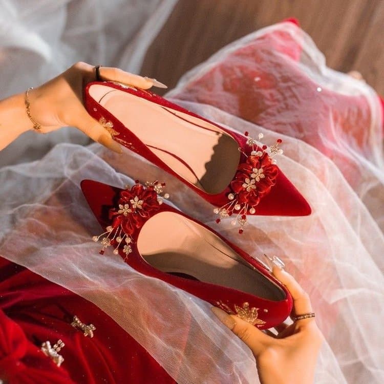Red Wedding Shoes, Suitable for Both Traditional Chinese Wedding Dresses and Modern Gowns, High Heels for the Bride, Available in Various Sizes, Comfortable and Not Tiring on the Feet
