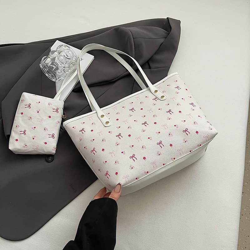 Elegant Large-Capacity Everyday Commuter Student Tote Bag, Versatile Shoulder and Underarm Bag, Casual Handbag for Women