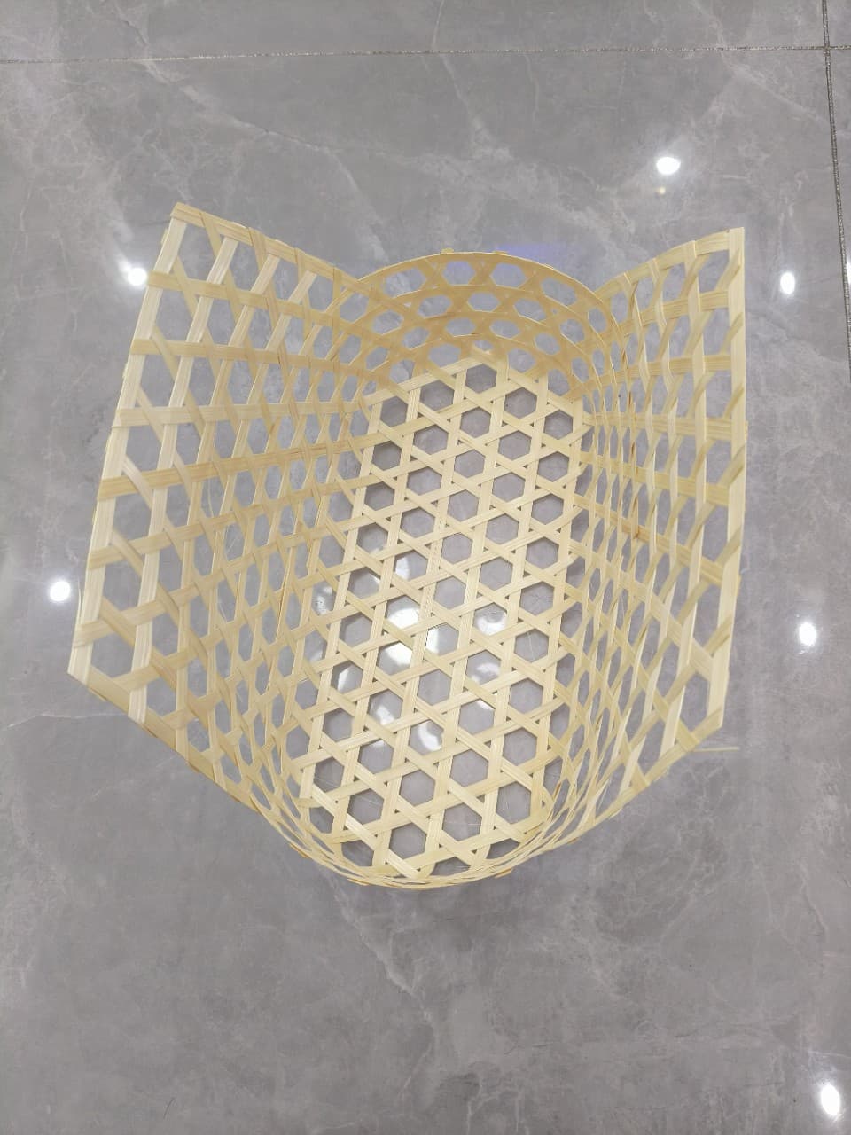 Handwoven Bamboo Handbag Basket, Hexagonal Eye Gift and Decorative Basket Sourced Directly from Manufacturer