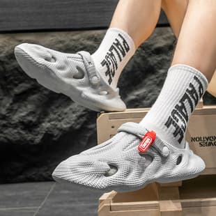 【EVA Non-Odor】Yeezy Croc Sandals for Men Summer New Trendy Lightweight Indoor Slippers for Women