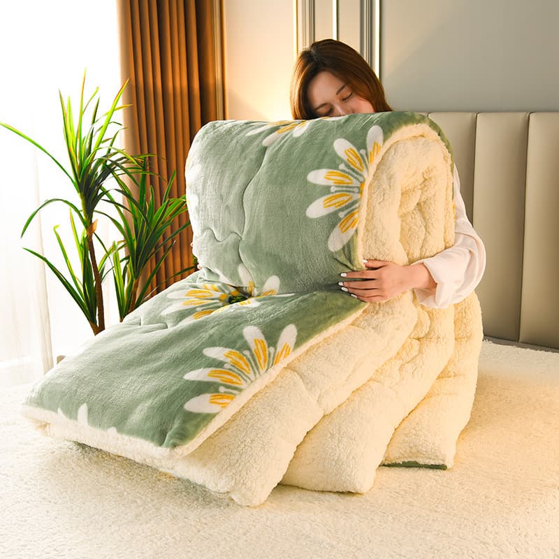 Cross-Border AliExpress Winter Milk Fleece Sherpa Quilt Extra Thick Single/Double Student Dormitory Bedding Filler Gift