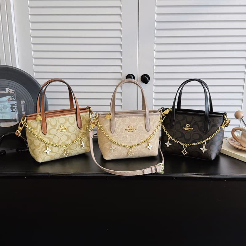 2026 New High-Fashion Small Bag for Women, Chain Bag, Bucket Bag, Basket Bag, Versatile Shoulder and Crossbody Bag