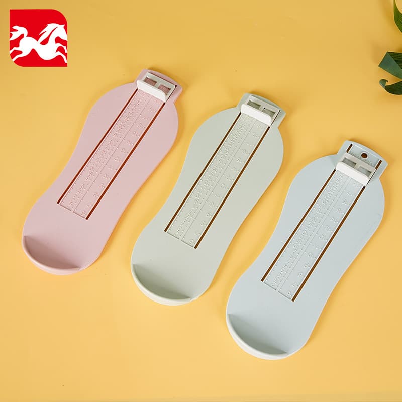 Factory direct sales of children's foot measuring device, foot length measuring device for babies and children, foot length measuring device for infants and toddlers.