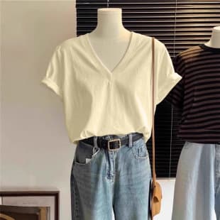 White Straight-Shoulder Short-Sleeve T-Shirt for Women Summer 2025 New Top Hot-Selling Plus Size Korean Loose V-Neck Undershirt