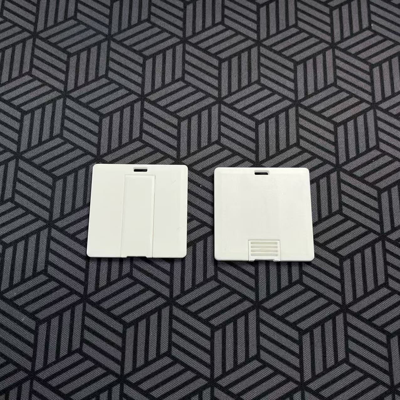 Direct from manufacturer mini card UFDs, square back with flat design, portable creative card-style flash drives