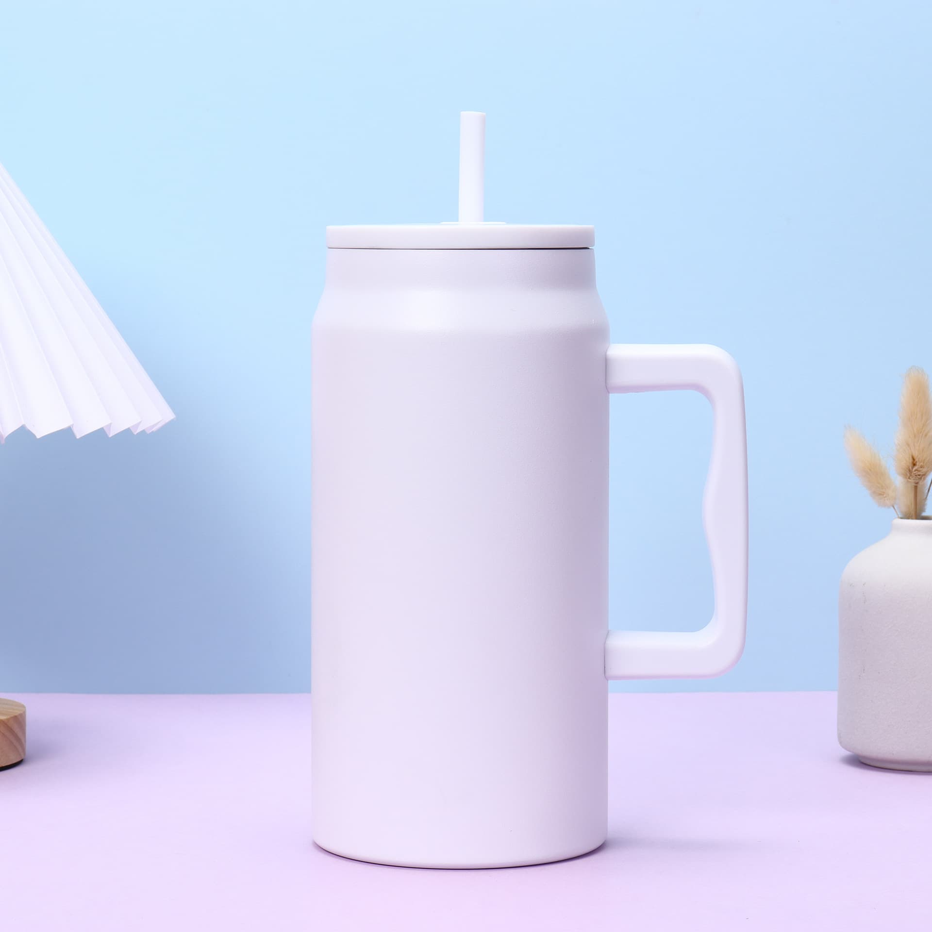Cross-border 50oz Stainless Steel Handle Car Cup Double-Wall Vacuum Insulated Tumbler with Straw, Giant Ice Tumbler Water Cup