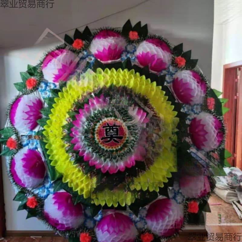 Funeral wreaths, funeral supplies, special umbrella-style folding glossy wreaths, ten finished products.