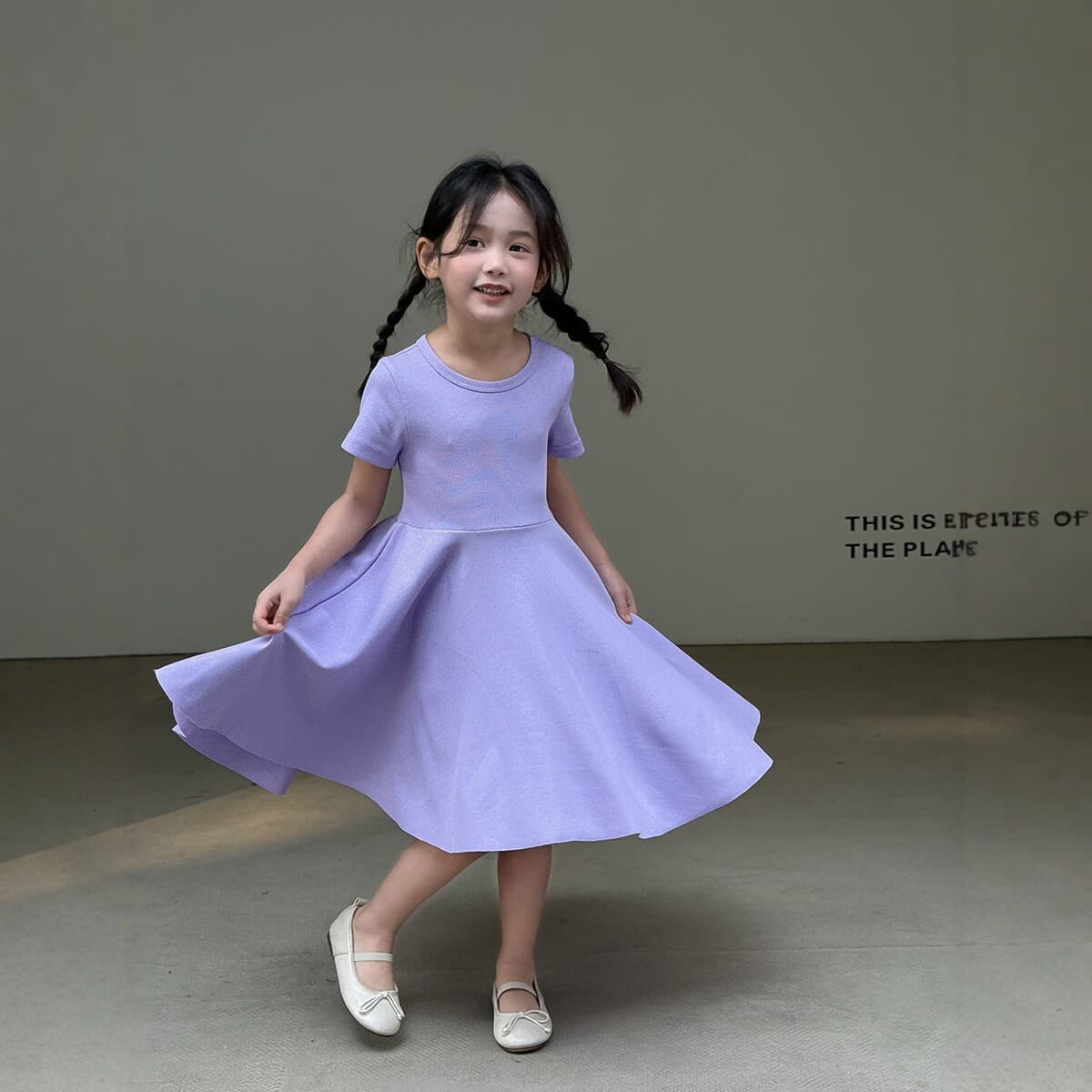 Girls' Summer New Short-Sleeve Dress Solid Color Ribbed Knit Princess Dress Stylish Children's Dress 2026 Summer Collection