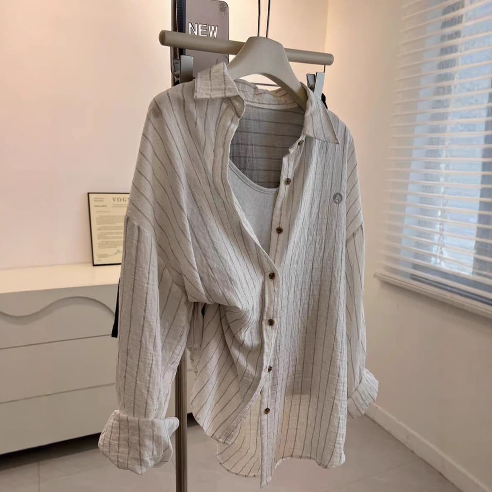 Korean Retro Vertical Stripe Long-Sleeve Shirt for Women, Loose and Relaxed Cardigan, Thin Jacket, Sun Protection, New Summer Style, Age-Defying