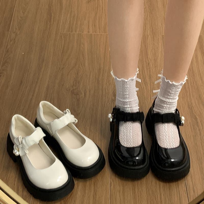 Black French Chunky Heel Mary Jane Shoes Women 2025 New Spring Style Round Toe Pearl Chunky Heel Flats for Dresses