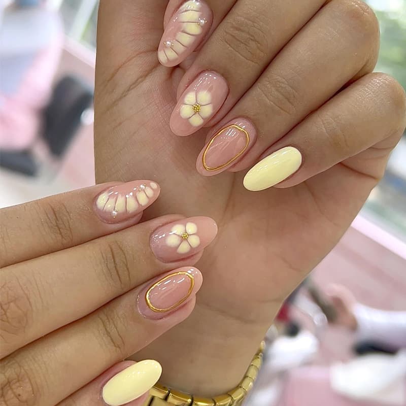 Hot-selling wearable nail tips pink yellow flower pearl press-on nails removable fake nails finished product cross-border wholesale nail