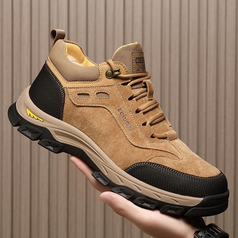 Genuine Leather Sports Shoes Men 2025 New Thickened Fleece-Lined Outdoor Work Snow Boots Northeast Warm Boots Cotton Shoes