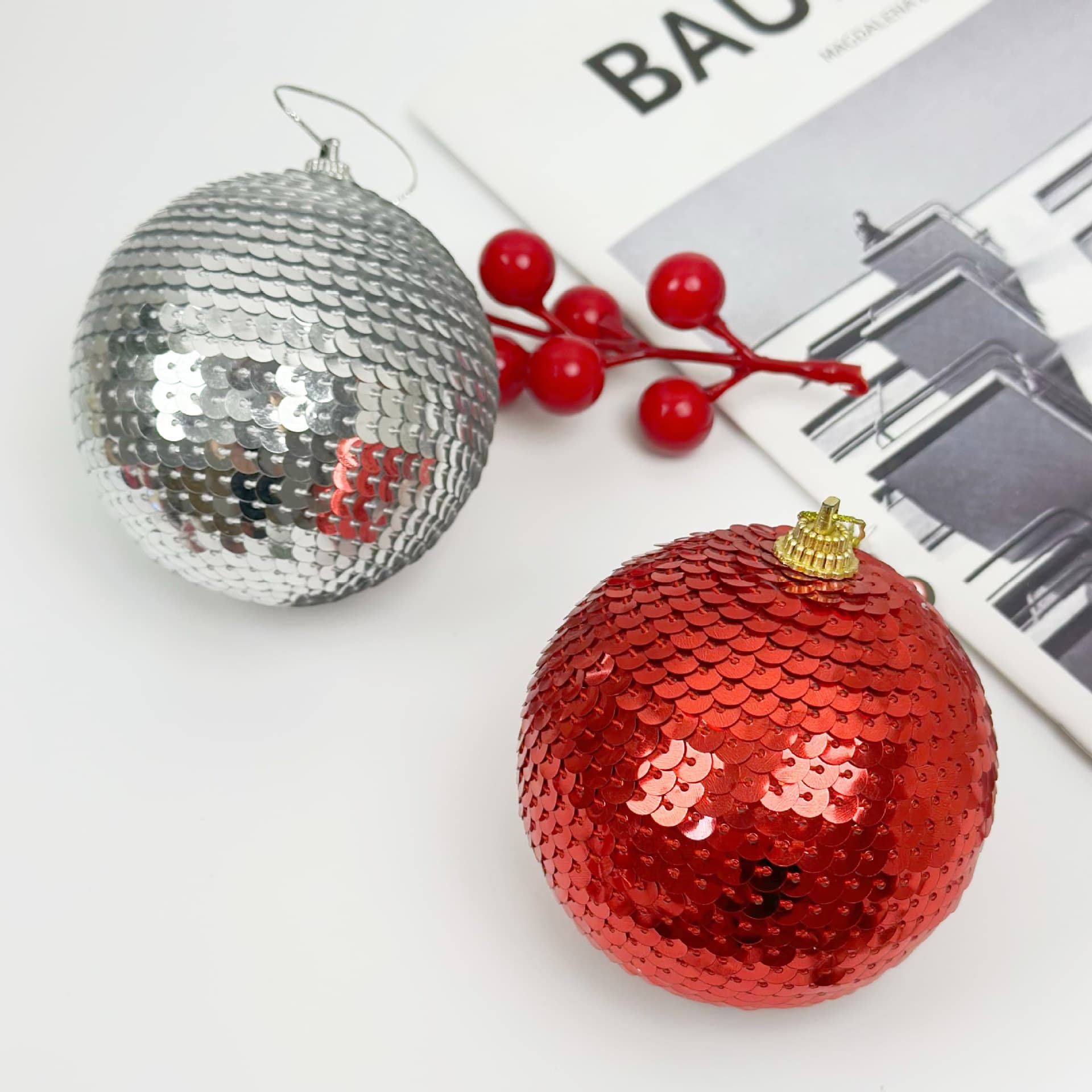 Cross-border e-commerce hot seller Christmas decoration disco reflective ball ornament for bar decor