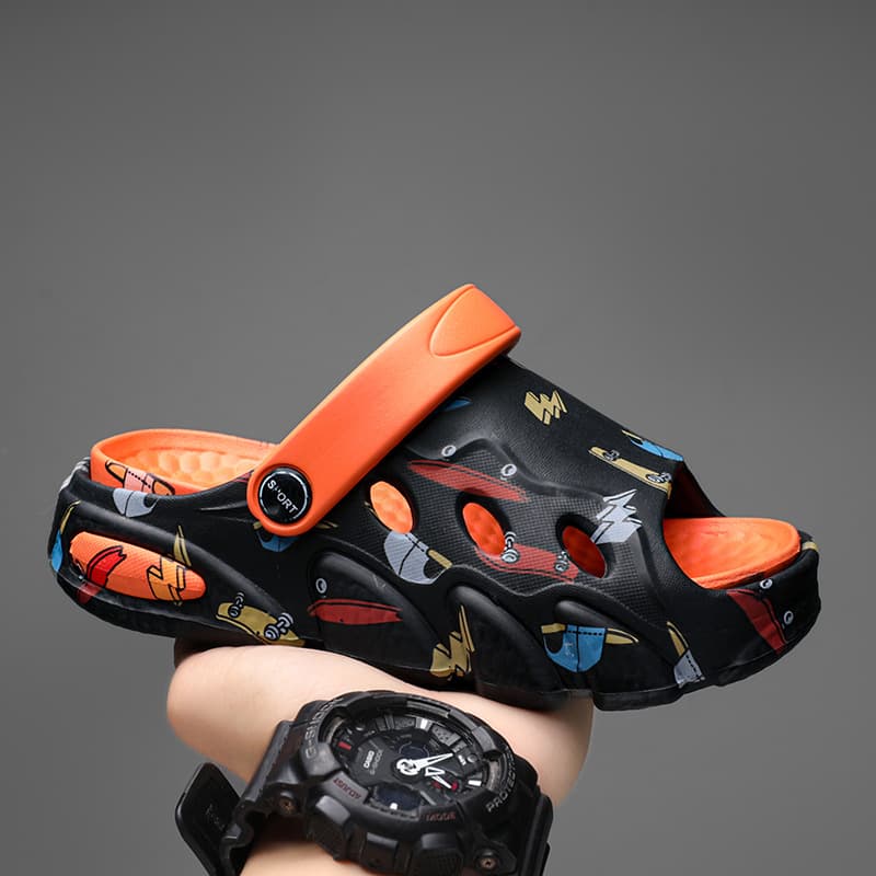 Children's Summer Anti-Slip Soft Bottom Sandals Two-Way Wear Thick Heel Clog Slippers for Boys And Girls Home Outdoor Shoes