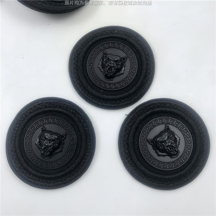 Embroidered Wolf Head Round Relief Embroidery Patch, Motorcycle Gear Fabric Label Production, Trendy Toy Dollhouse Trademark Accessory