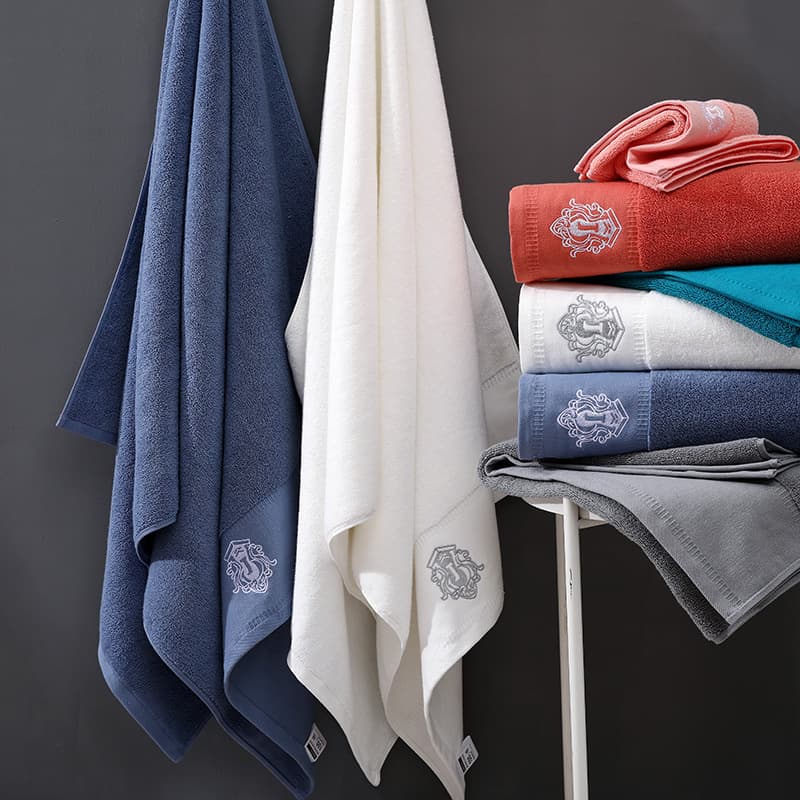 Pure Cotton Embroidered Hotel Bath Towel 80*160cm Platinum Satin Large Bath Towel Absorbent Soft Customizable Logo