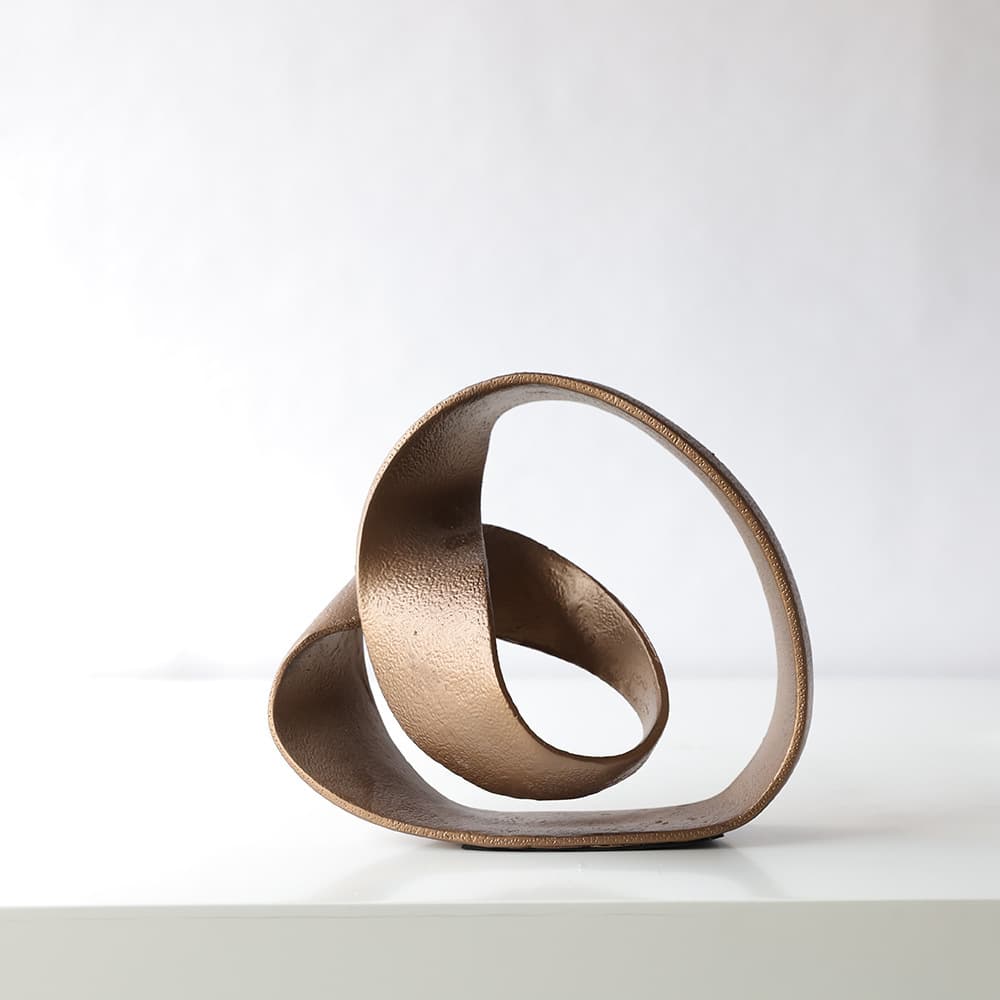 Modern Abstract Art Decorative Home Ornament Living Room Cabinet Geometric Resin Flowing Ribbon Sculpture