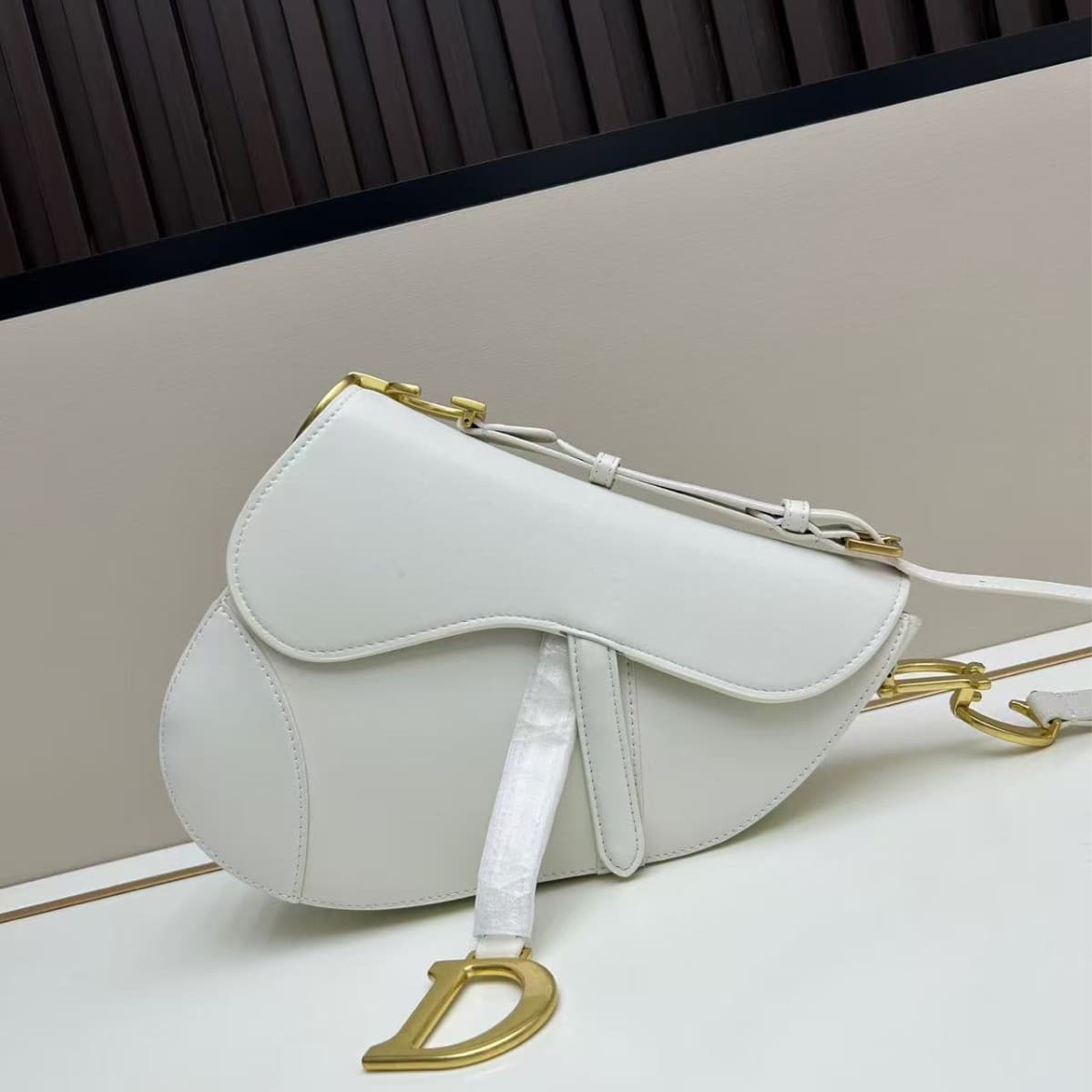 D Brand Women's Bag 2025 New Saddle Bag Metal Letter Underarm Bag Fashion Versatile Commute Shoulder Crossbody Bag