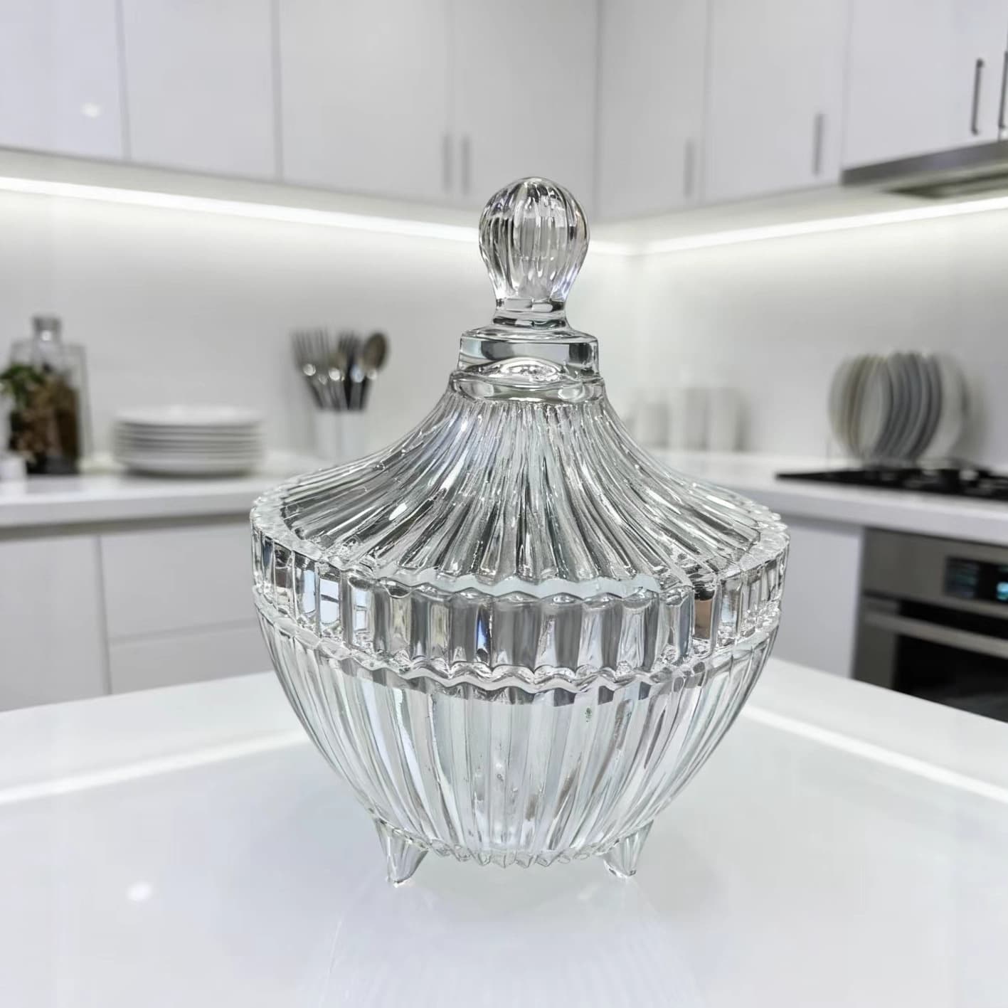 European Light Luxury Transparent Glass Sugar Jar Candy Jar with Lid Sugar Dry Fruit