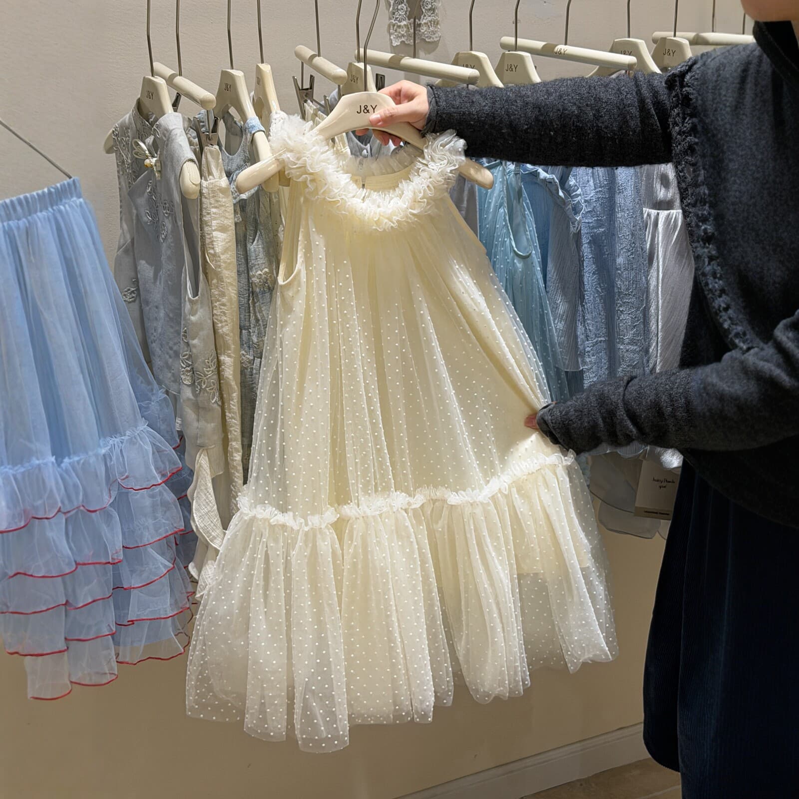 2026 new girls princess style sleeveless polka dot gauze skirt sweet lace fluffy dress children summer wear