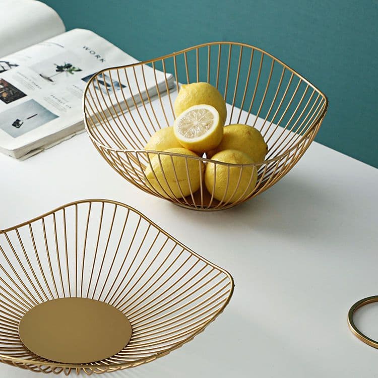 Lotus Leaf Shaped Wrought Iron European Fruit Bowl, High Appearance Living Room Coffee Table Home Fruit Basket Snack Tray Fruit Plate