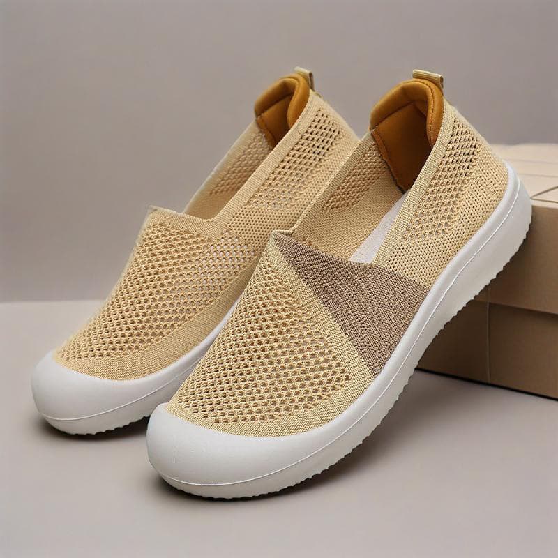 Summer New Style Old Beijing Cloth Shoes Women's Mesh Shoes Mesh Hollow Breathable Lightweight Mother's Shoes Soft Sole Non-Slip Casual Shoes