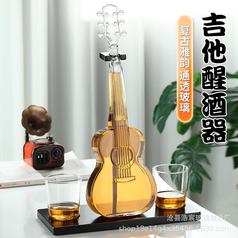 High Borosilicate Creative Guitar-shaped Decanter Violin Decanter Whiskey Bottle Red Wine Bottle