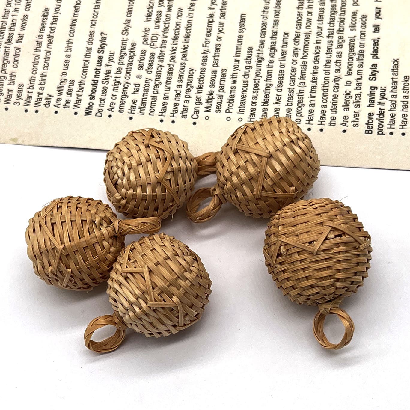 Rattan woven ball pendant DIY bamboo woven ball pendant Natural rattan crafts jewelry accessories