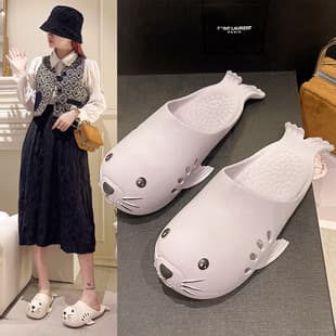 Cute Cartoon Seal Slippers for Women Students Bathroom Beach Closed-toe Slippers