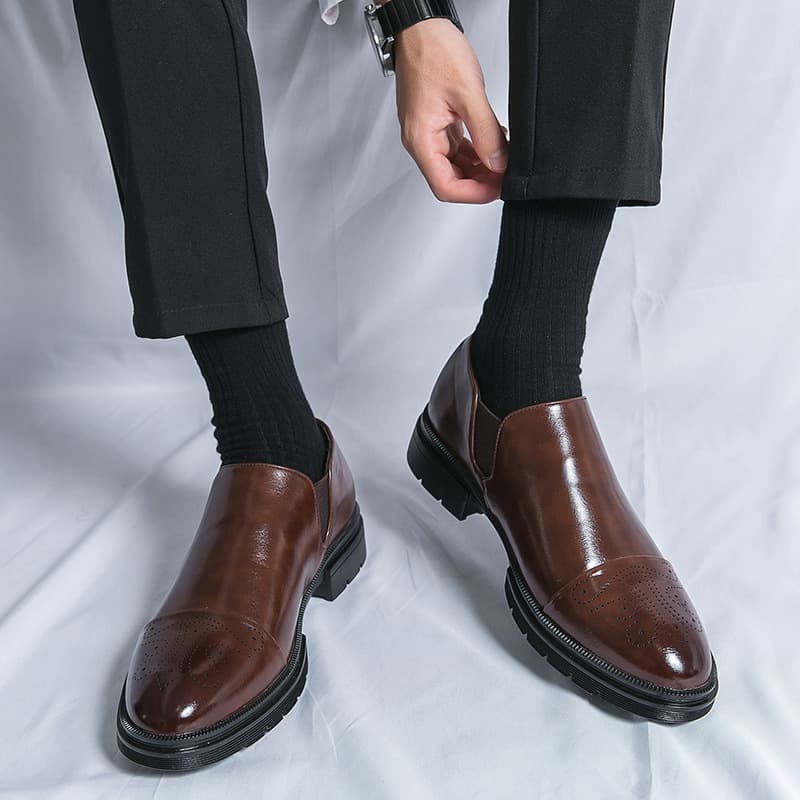 Cross-border Men's Business Leather Shoes Four Seasons Men's Foreign Trade Large Size Brogue Loafers Men's Slip-on Formal Casual Shoes