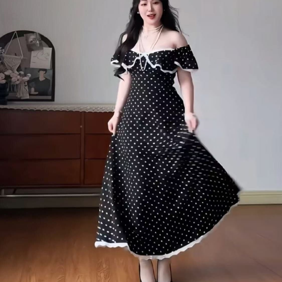 Plus size women's black polka dot suspender dress women's summer 2026 new seaside resort style waist long skirt