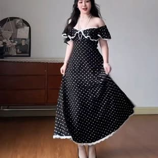 Plus Size Women Black Polka Dot Strapless Dress Summer 2026 New Beach Vacation Style Waist Slimming Long Dress