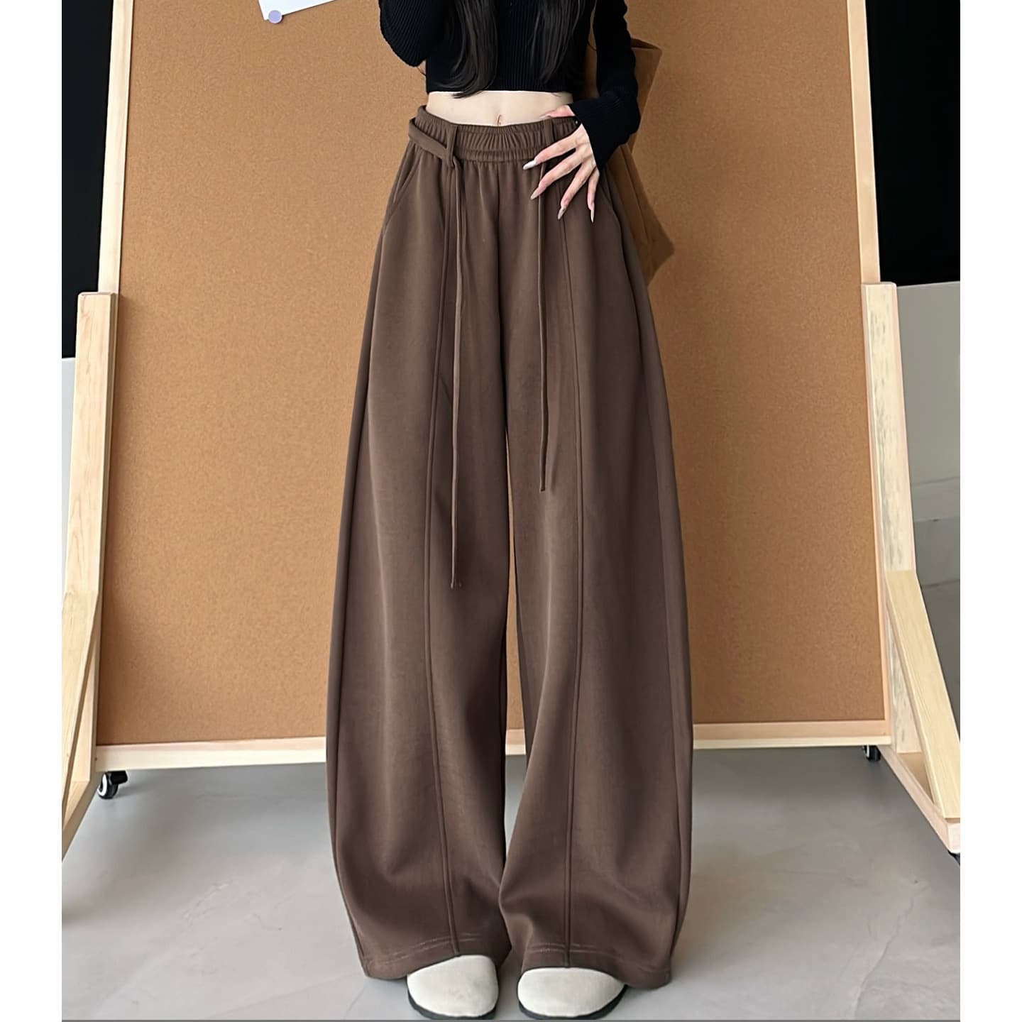 Brown Athletic Curved Knife Pants for Women Fall 2026 New High-Waist Loose Slimming Draped Versatile Wide-Leg Banana Pants