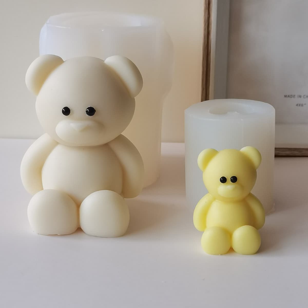 Cross-border Chubby Bear Candle Silicone DIY Korean Aromatherapy Plaster Resin Cake Decoration Sitting Bear Mold
