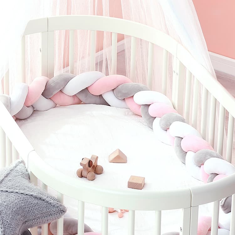 Nordic Handmade Cable Knit Three-strand Baby Bed Bumper Anti-collision Protection Strip Twisted Rope Knot Baby Bed Bumper
