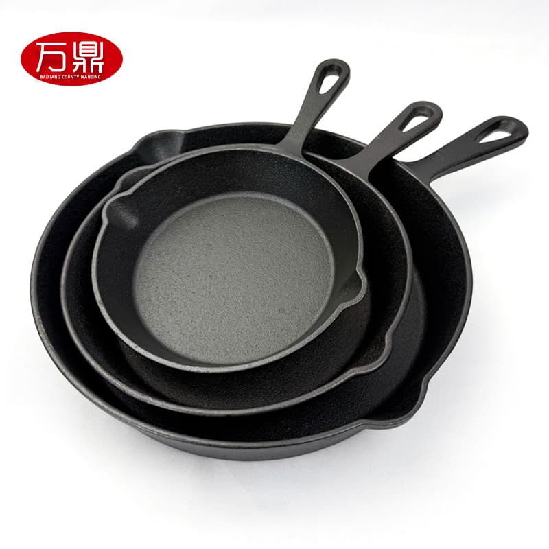 Cast Iron Pan Non-Stick Frying Pan Small Egg Pan Flat Bottom Pan Traditional Iron Pot Set Kitchen Cookware Oil Splash Pan