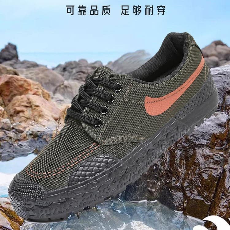 Safety Shoes Construction Site Shoes High-top Work Shoes Slip-resistant Wear-resistant Training Shoes Yellow Rubber Shoes Farm Shoes