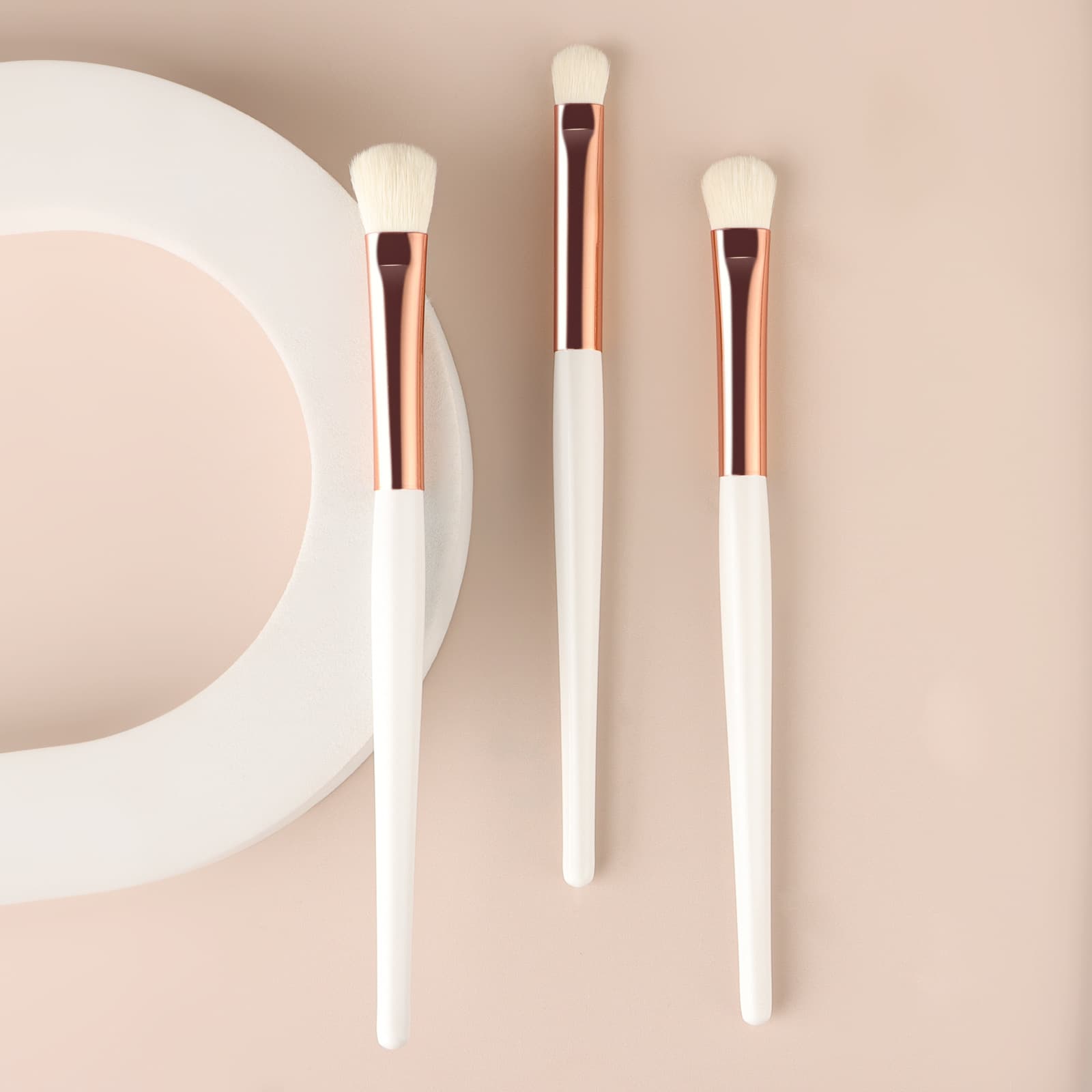 Nongying 3-pack eye shadow brush set, large and small blending brushes, color brush combination, soft-bristled eye brush that does not eat powder