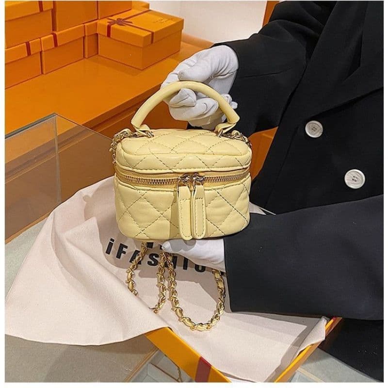 New Spring/Summer Mini Small Chanel-Style Diamond Quilted Chain Bag Women's High-End Versatile Crossbody Handheld Box Cosmetic Bag
